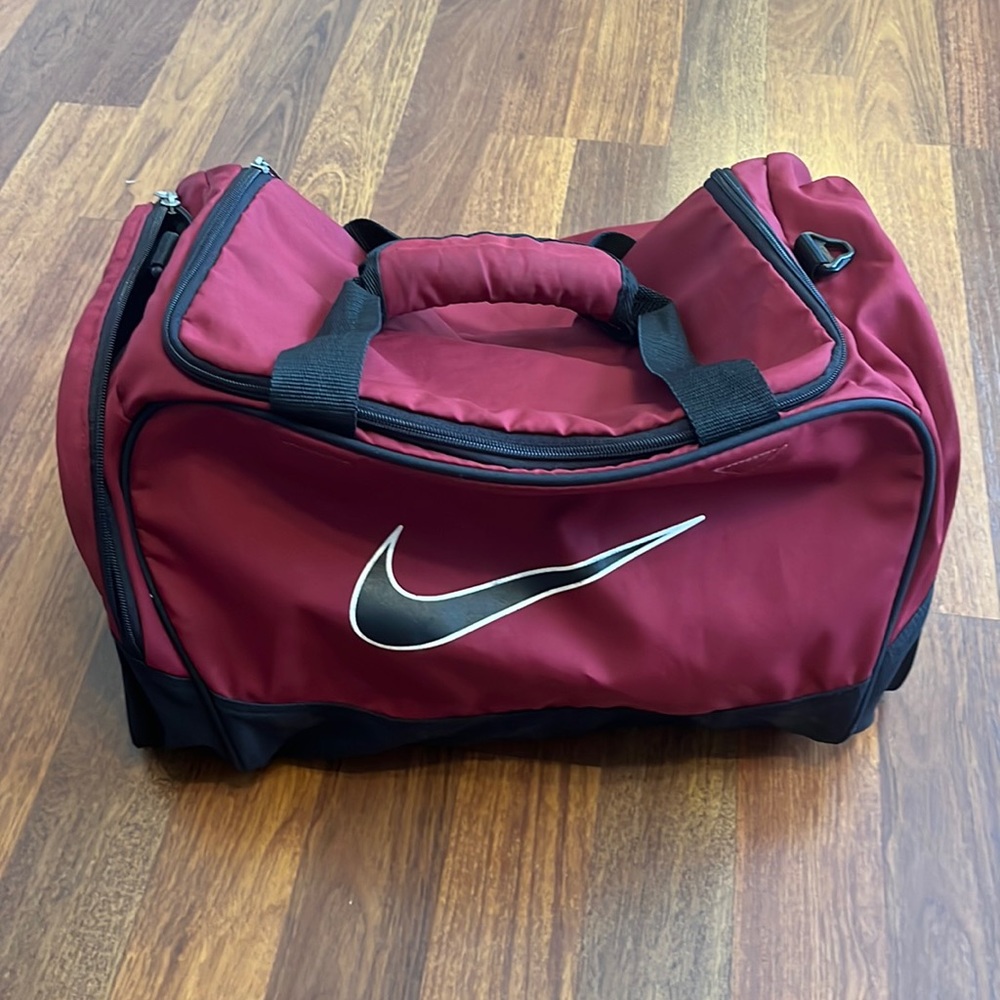 Nike sports duffle - dark red